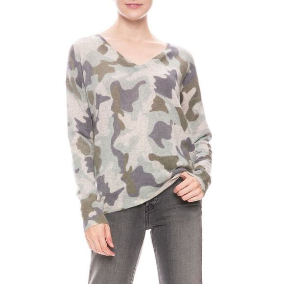 White + Warren Essentials Cashmere Camo Print Pullover V-Neck Sweater Size S - Picture 1 of 12